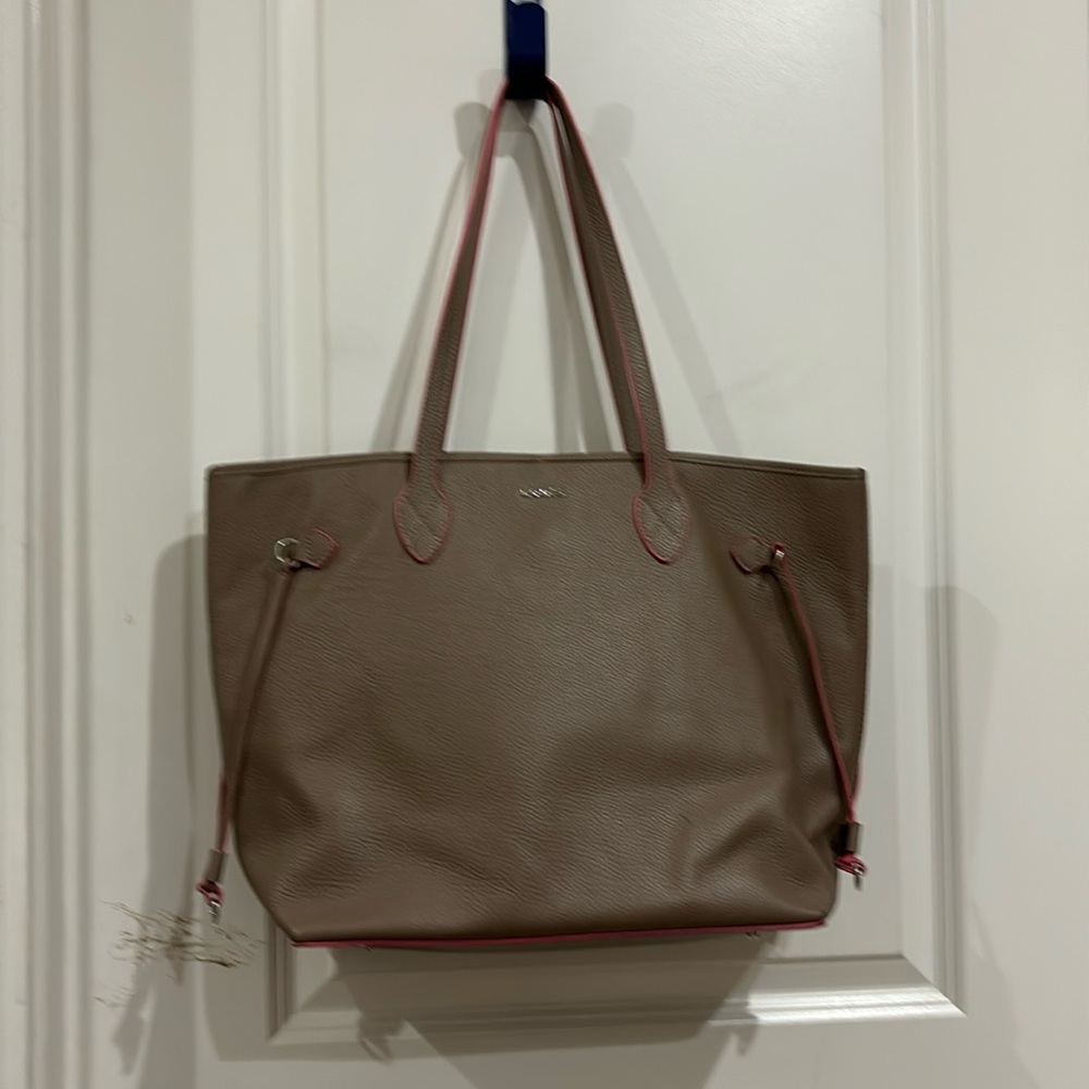 Lodis leather tote